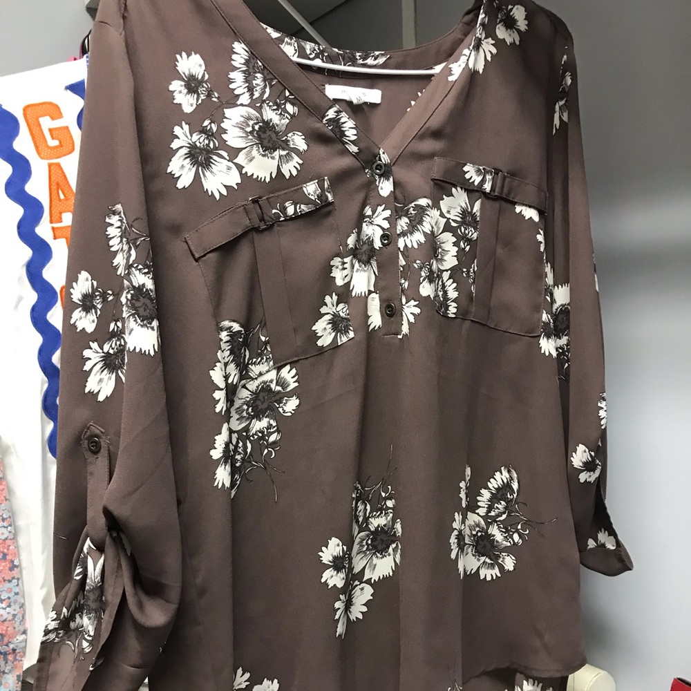 Cute blouse